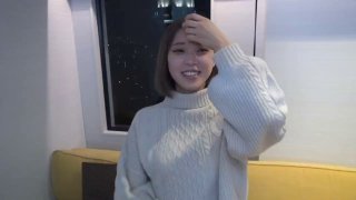 胖大叔酒店约啪颜值身材蛮正点的兔女郎援交妹,道具玩穴黑丝足交啪啪内射[